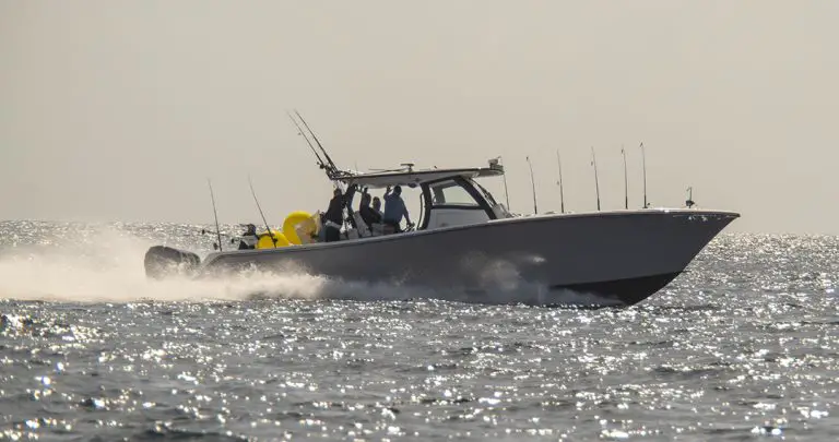 blackwater boat running waving