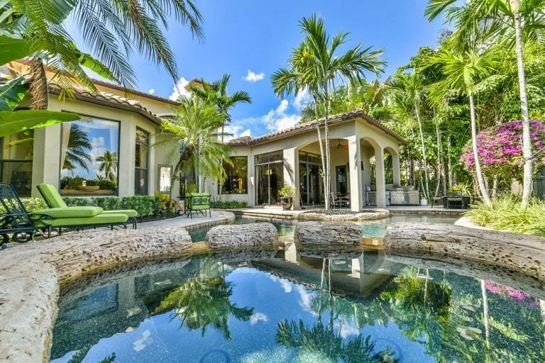 Real-Estate-Photographer-in-Palm-Beach