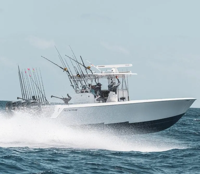 30ft Contender Center Console