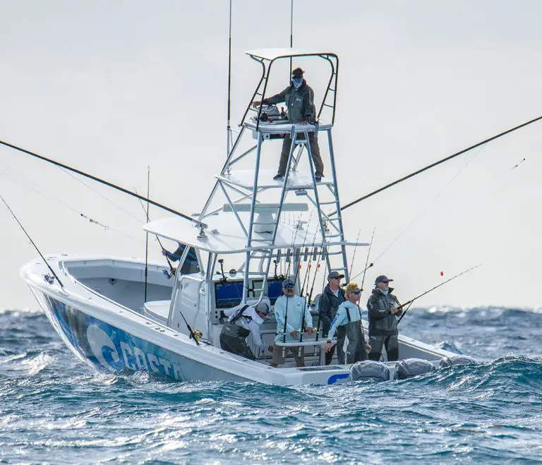 Costa Del Mar Contender Fishing Boat